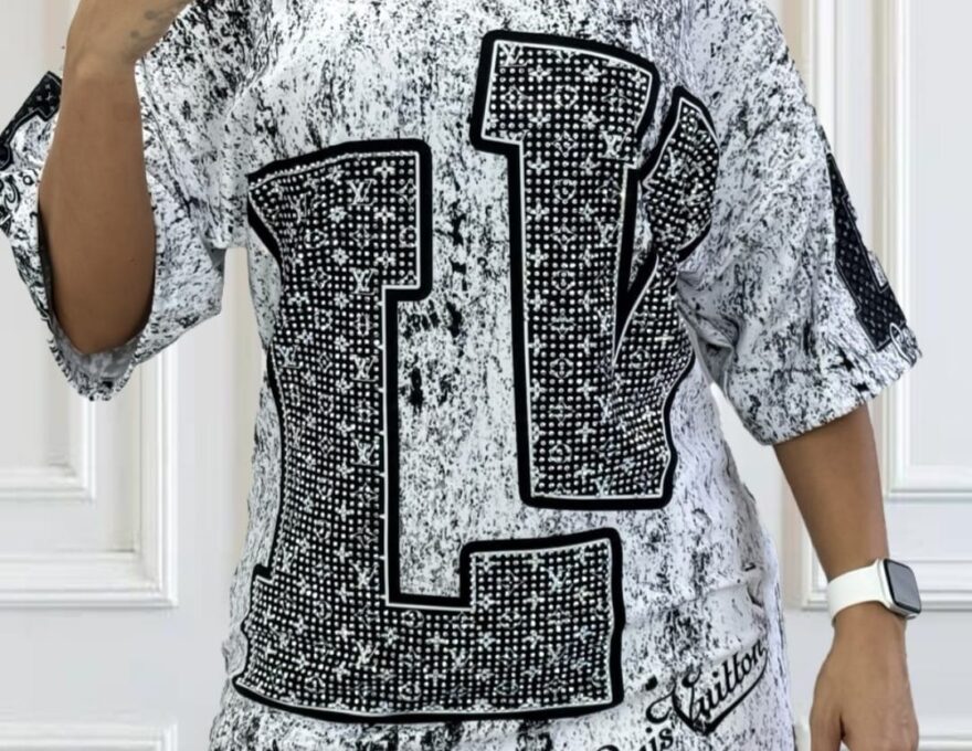 White oversized tee with glitter LV
